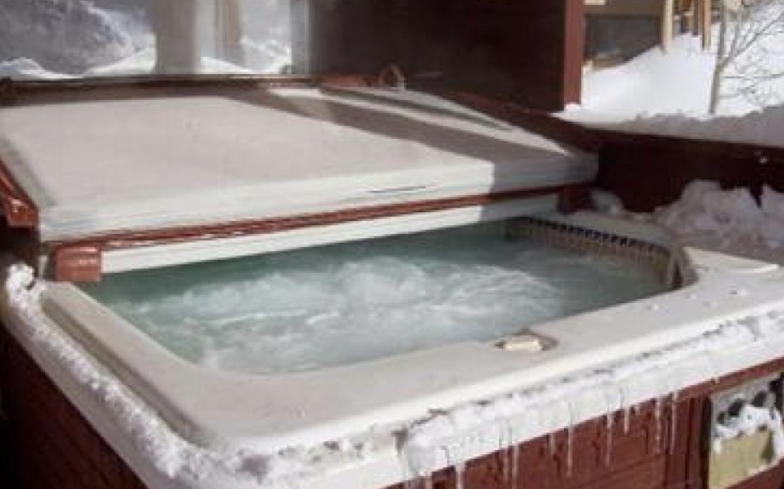 Red Sandstone House  - Image 25